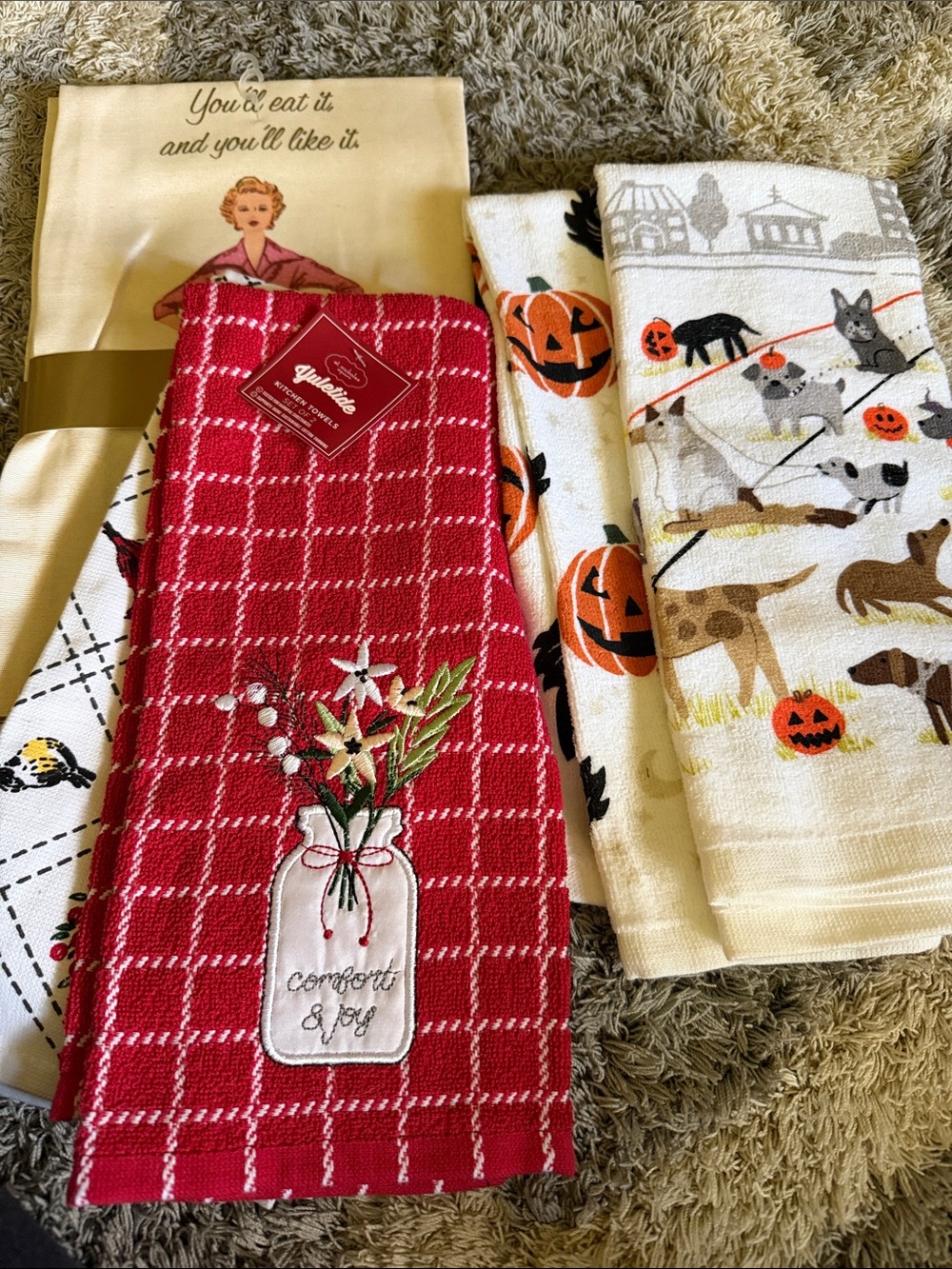 Set of 6 Decorative Kitchen Towels - Simplicity pattern, Xmas and Halloween